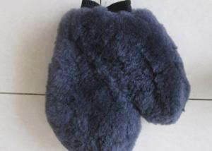 China 100% Hand Made Lambswool Cleaning Mitt , Natural Beige Color Sheepskin Car Mitt factory