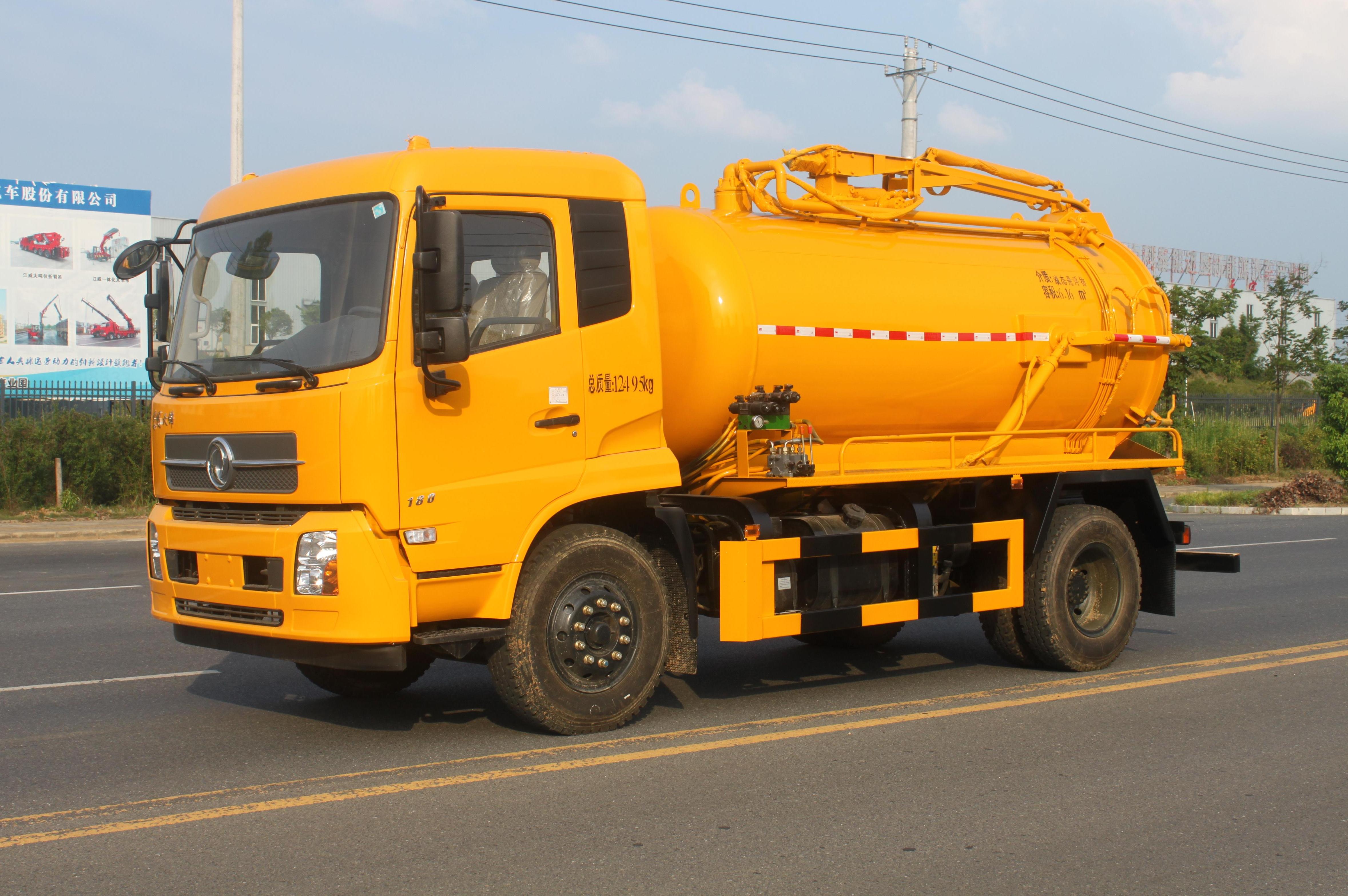 Dongfeng Guo5 Dorica Sewage Suction Truck The Perfect Combination of Euro 6 Emission Standard and Diesel Fuel