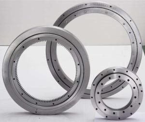 China Single Row Crossed Cylindrical Roller 62HRC Slewing Ring Bearing factory