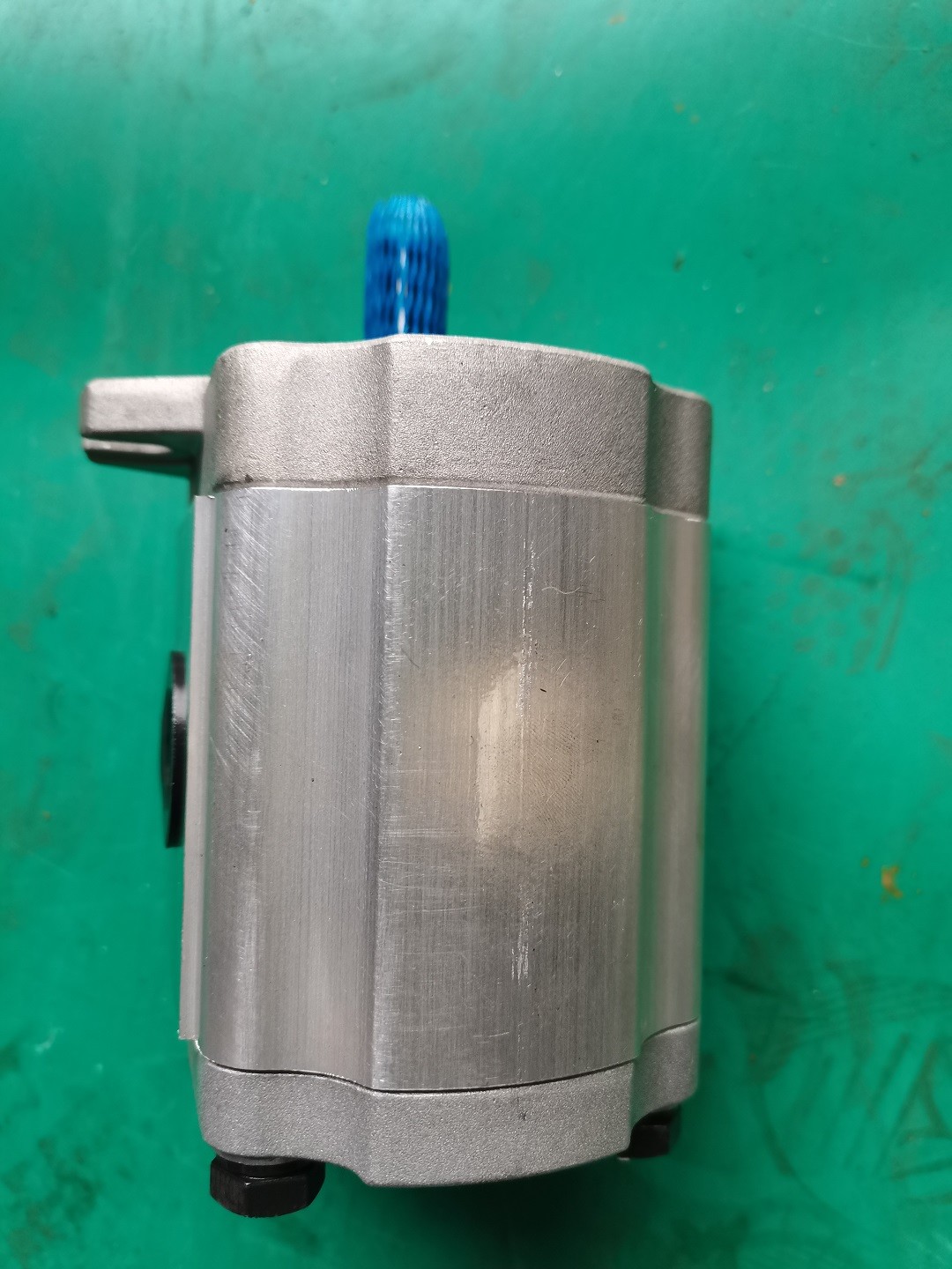 CBT-F425-ALΦ9L CBTseries aluminum gear pump for DUMP TRUCKS /FORKLIT /CRANES with high quality 9teeth