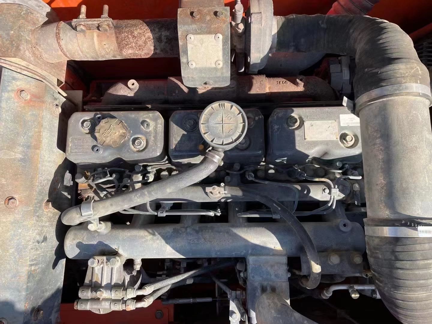 Doosan Second Hand Dh215 Crawler Excavator with Low Working Hours and Doosan Engine