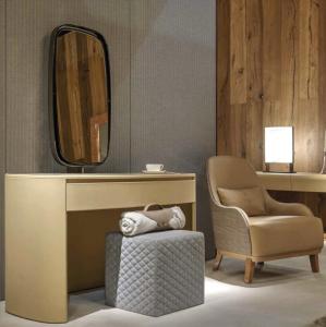 China Luxury Nordic Modern Dressing Table With Mirror And Lights , 0.6m Modern Bedroom Vanity Table factory