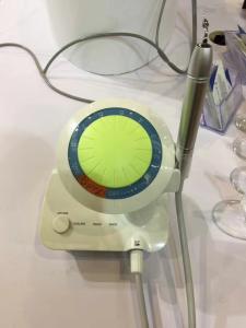 China Adapter EMS Baolai CE P7 Dental 6pcs Tips Dental Ultrasonic Cleaner Scaler factory