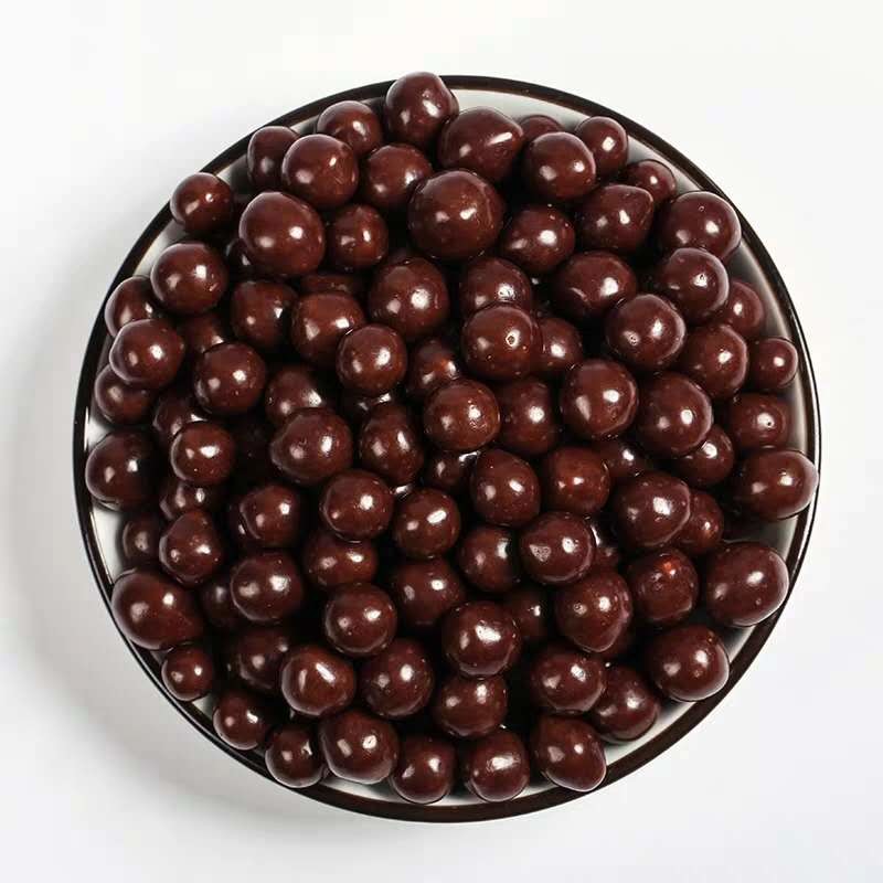 China Delicious Vegan Black Chocolate Flavor Coated Roasted Peanut Snacks factory