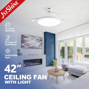 China Retractable Smart LED Ceiling Fan Light , Quiet DC Motor Fan Light factory