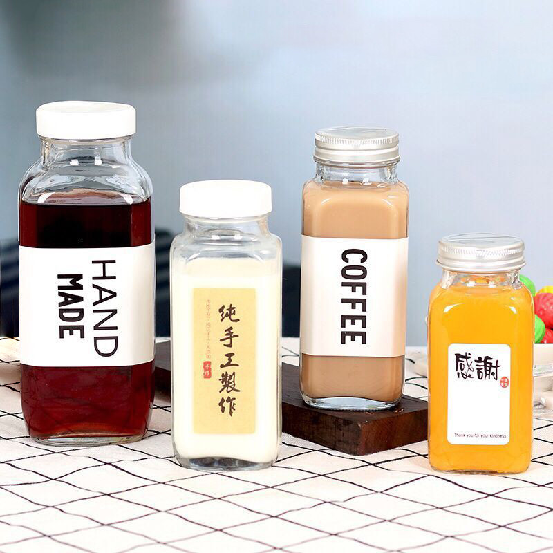 Square Clear Glass Beverage Bottles 500ml Custom Label With Plastic Screw Lid