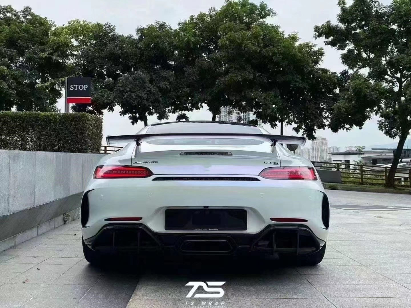 Auto Parts for Mercedes-Benz AMG GT GTC GTS Body Kit AMG GT GTC GTS Upgraded GTR-style Front and Rear Bumper Spoiler Body Kit