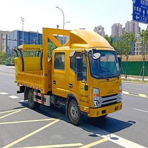 China Crash Attenuator Trucks Ideal For Mobile Construction Zones factory