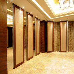 China Restaurant Dinning Room Folding Partition Wall / Movable Sliding Gate 65mm factory