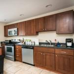 Solid Wood Multicolor Modular Kitchen Cabinet Shaker Door Kitchen Pantry