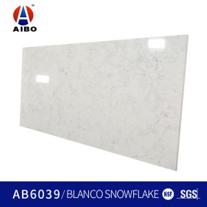 China Engineering White Artificial Carrara Quartz Stone Kitchen Countertop Antifouling factory