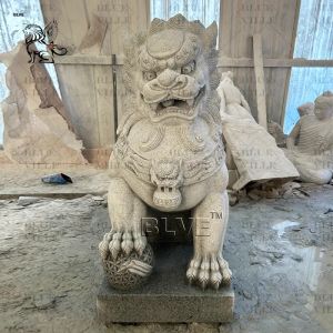 China Foo Dog Fengshui Sculpture Hand Carved Granite Lion Statue Guardian Lions Statue Classical Outdoor factory