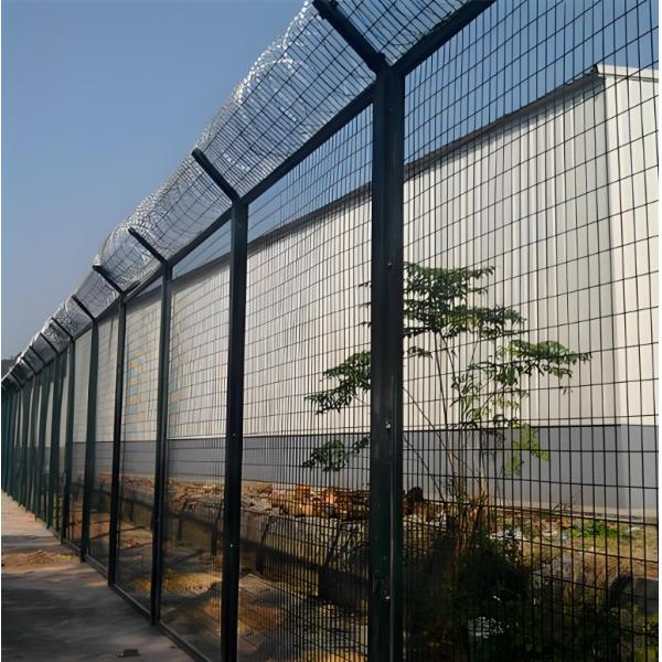 Low Carbon Steel Sheet Privacy Wpc Fence 180 X 180 Strong Deck For Estate