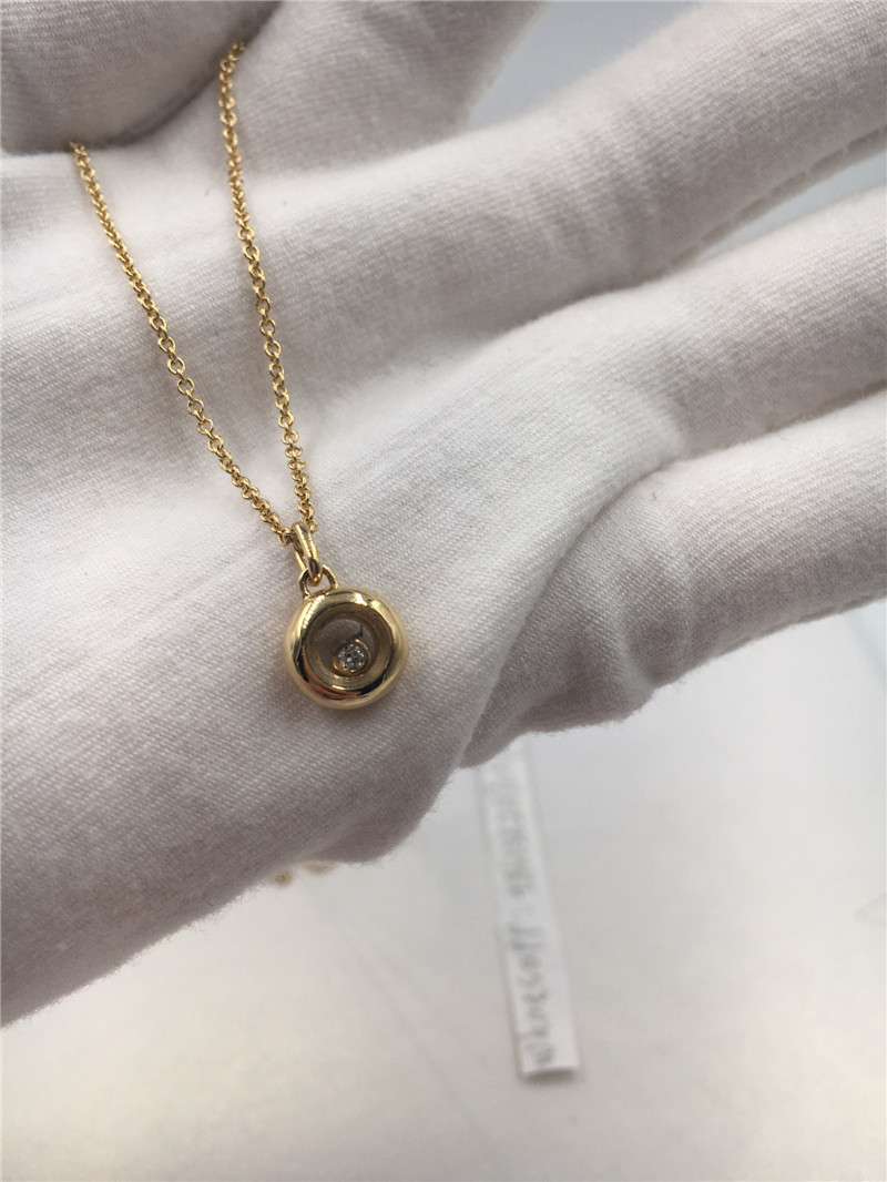 18K Yellow Gold Chopard Jewelry 42cm Length Luxury With 0.05 Carat Diamond
