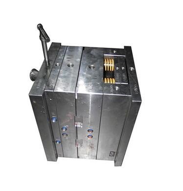 China 4 Cavity YUDO NAK80 H13 718H Plastic Injection Mold factory