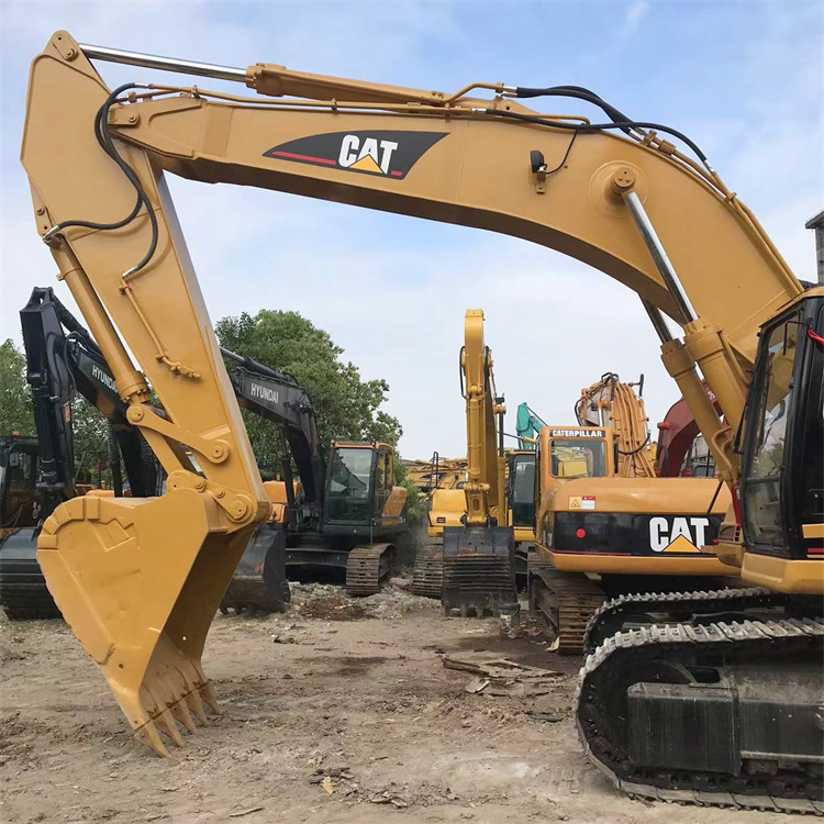 30 Ton Used CAT 330B Excavator Good Condition Earth-Moving Machinery with 165.5 KW Power