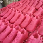 Handmade Life Size Fiberglass Sports Shoes Statue OEM