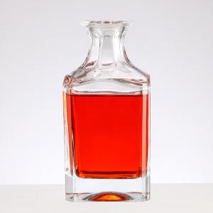 China 250ml Glass Bottle for Beverage Square Design Base Material Glass Industrial Beverage factory