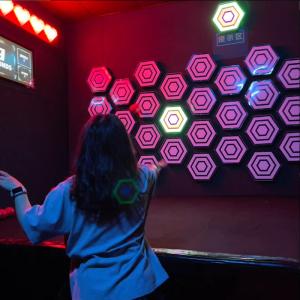 China Interactive Throwing Game Room Team Sport Reaction Physically Challenging Ar Game factory