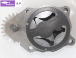 PC200-8 6D107 Komatsu Excavator Oil Extractor Pump 6754-51-1110 4939588 3971544