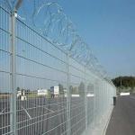 Factory price galvanized and pvc coated anti climb security airport fence prices