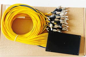 China 2X32 FC UPC PLC Fiber Splitter 1260NM to1650NM Excellent Environmental Stability factory
