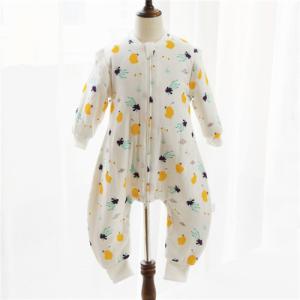 China Unisex Muslin Baby Pajamas Cotton Fabric Plain Dyed Newborn Baby Outfits ODM / OEM factory
