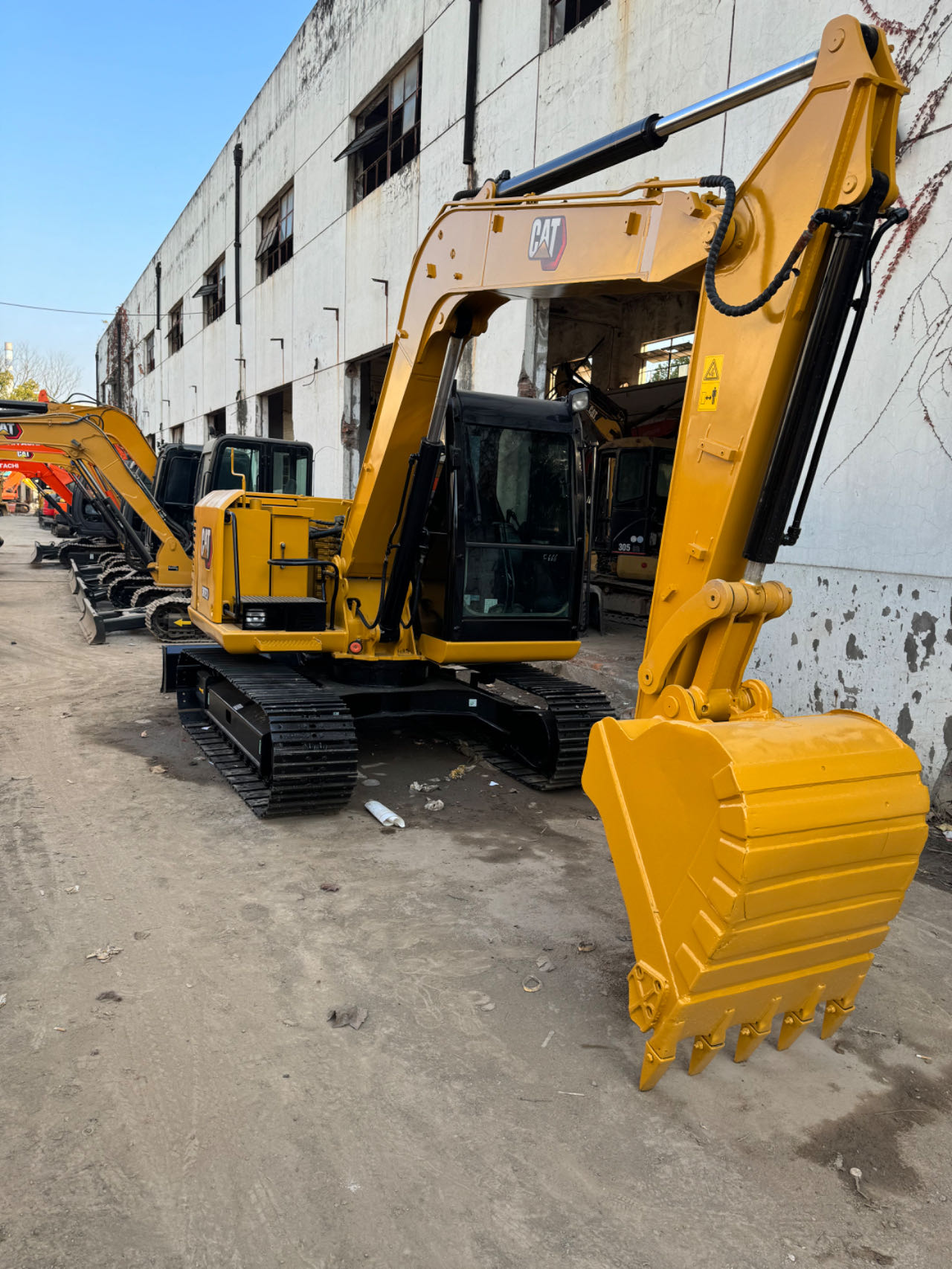 Affordable and Energy-Saving Second Hand Cat307 Excavator with 0.31m3 Bucket Capacity
