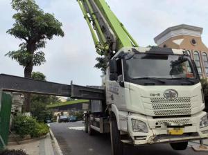 China SA Ny Used Concrete Pump Truck 47m Horizontal Reach 12255*2550*4000mm Pump Year 2020 factory