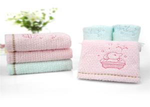 China No Fluorescent Agent Infant Baby Towels , Pink Soft Baby Face Cloths AZO Free factory