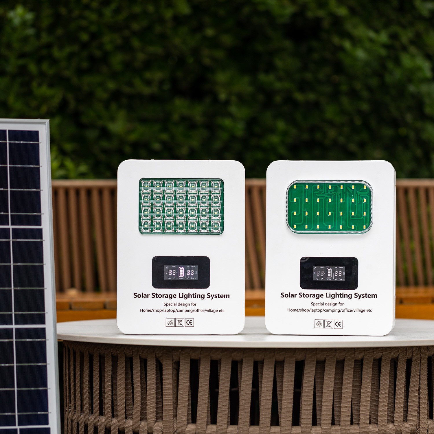 Efficient And Long-Lasting Portable Solar Generators 12V/220V With 3.6 Ah Battery