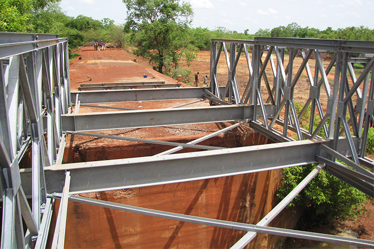 Steel Truss Frame Bridge Modular Prefab Portable HD200 With Total Length Of 15m-60m