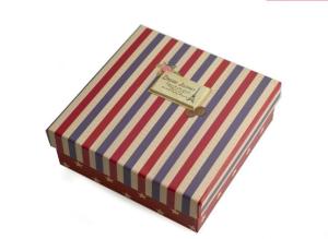 China Special Beautiful Recycle Paper Package Gift Box For Wedding factory