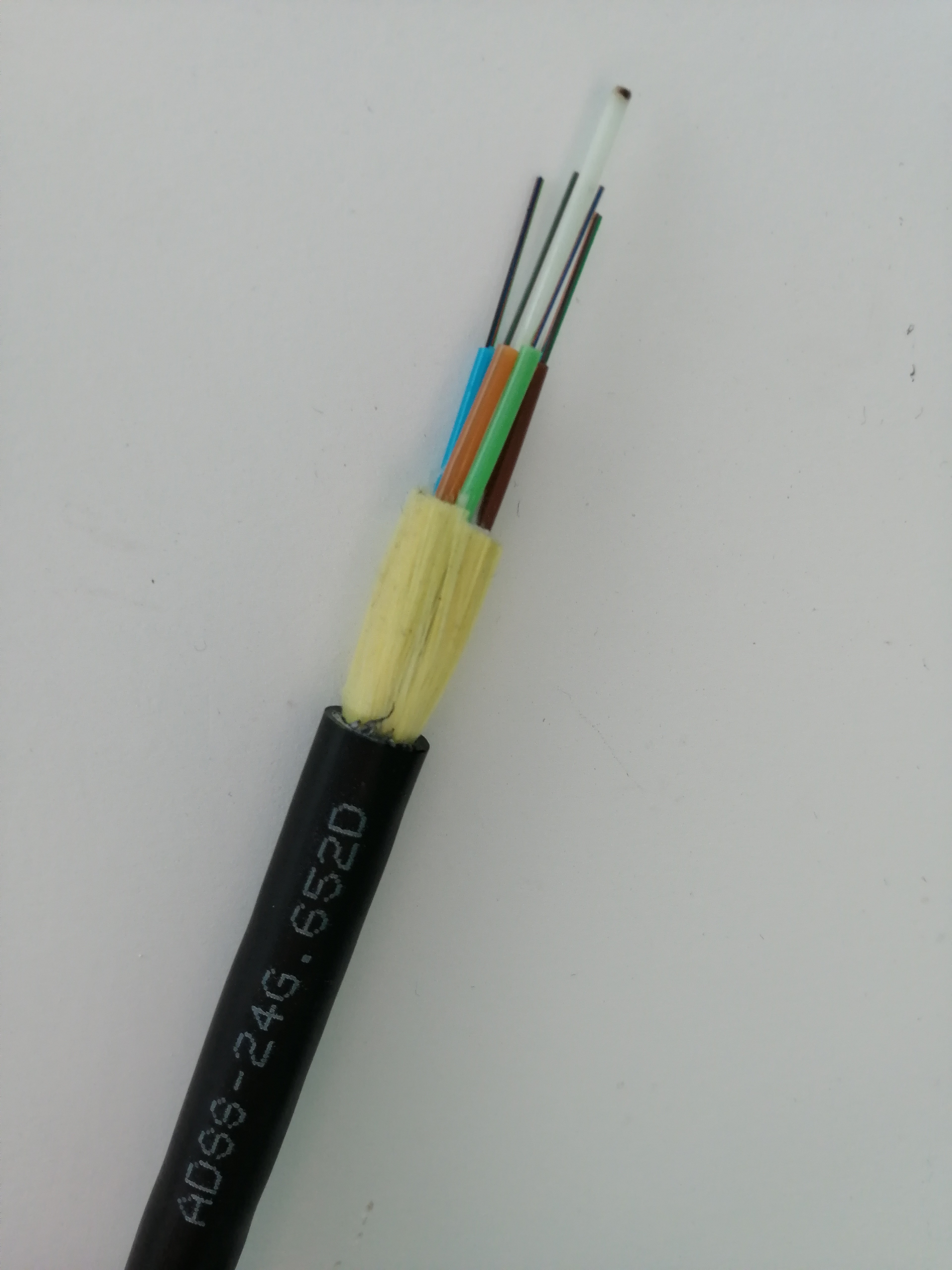 AT Sheath 150m 200m Span ADSS Fiber Optic Cable 1KM
