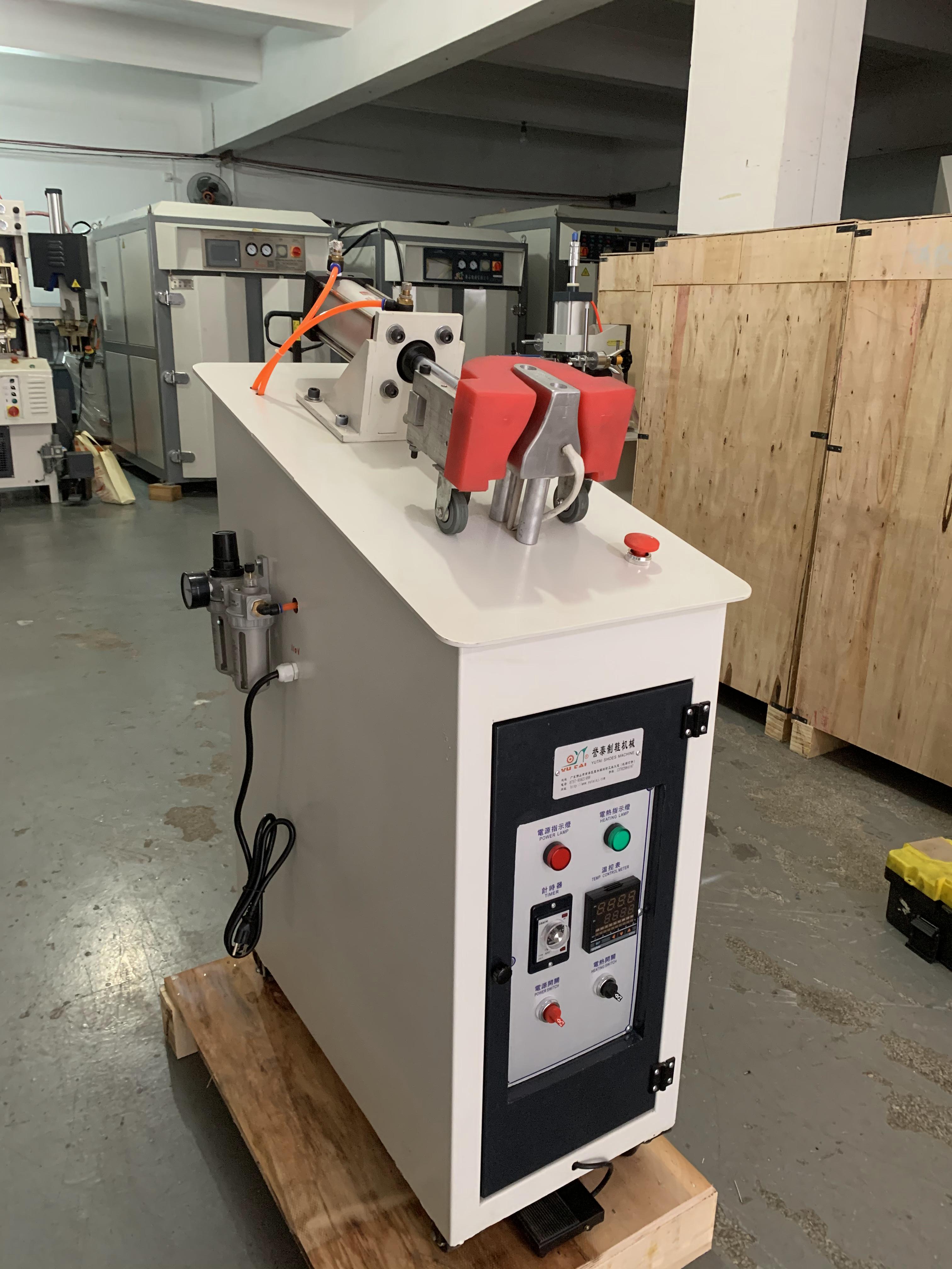 Single Station Hot Melt Adhesive Counter Molding Machine For Shoe Heel Back Part Setting