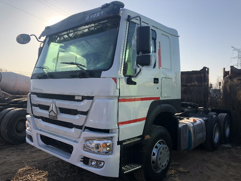 Sinotruck HOWO Used 10 Wheeler 375HP 2016 Model 6X4 Tractor Truck Head 3axles