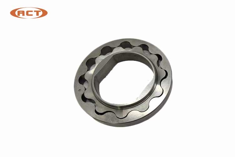 Oil Pump 4TNV88 Split 119802-32120 119802-32111 For Excavator