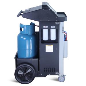China R134a Automotive AC Evacuation Machine Car AC Service Station factory