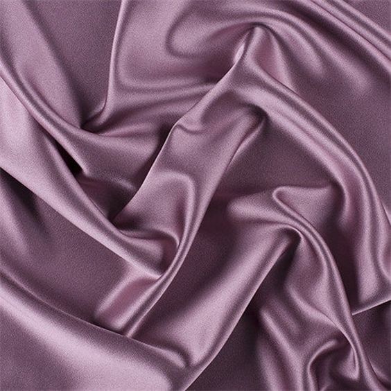 China 100 Pure Lightweight Silk Fabric 22mm Plain Silk Fabric factory