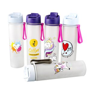 680ml Renewable RPET Single-Layer Plastic Flip-Top Cup With TRITAN Handle GRS Certified Sport Model Lightweight