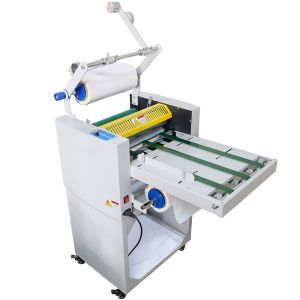 China Digital Oil Heating Film Laminating Machine With Slitting 10m/Min SMFM5002Z on sale