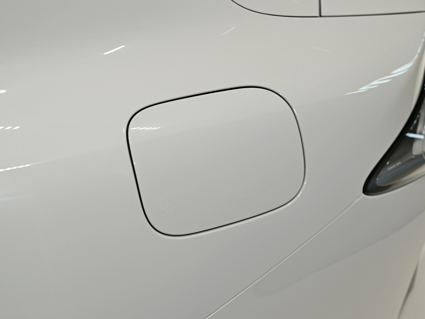Xiao-mi Su7 Pro Max AWD 4-Door 5-Seater Electric Vehicle 2024 Presale with Pure EV Technology and Battery Energy Type
