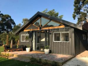 China Fast Assemble 2 Bedrooms Camp Portable Sliding Camp Expandable Container House with Lowest Price factory
