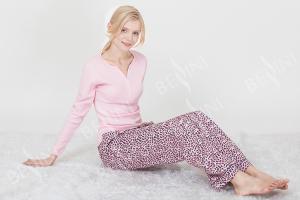 China Women'S Long Sleeve Cotton Pajama Sets / Ladies Night Suit With Side Pockets factory