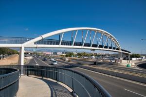 China Precast Painted Steel Structural Bridge Q355 Tied Arch Crossing Pedestrian factory