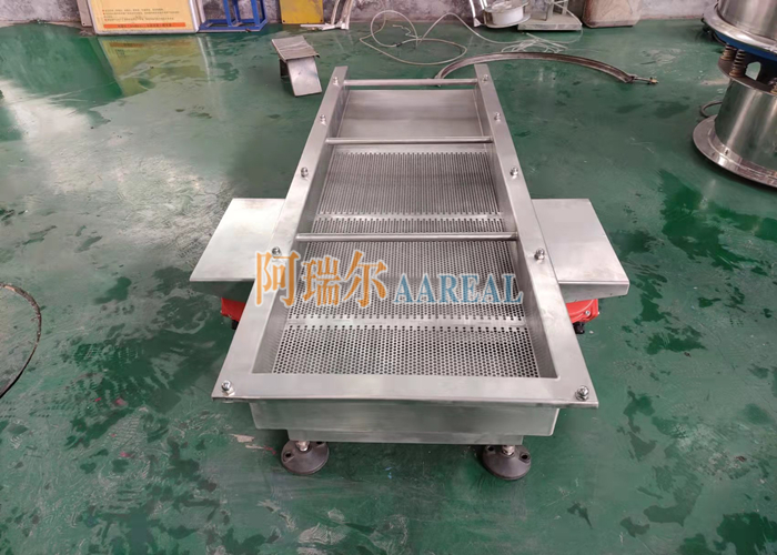 450*1500mm Food Grade Stainless Steel Linear Vibrating Screen For Black Soya Bean