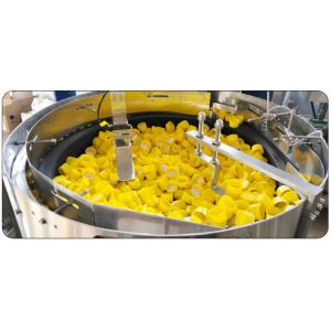 Fertilizer 1-5L Drum Six Head Automatic Rotary Capping Machine