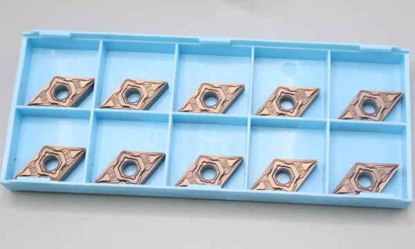 Negative Rhombic 55° Carbide Tool Carbide Blade DNMG150404-TSF External Turning