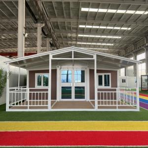 China Double Wing Luxury Expandable Container House With Extra Roof &amp; Veranda factory