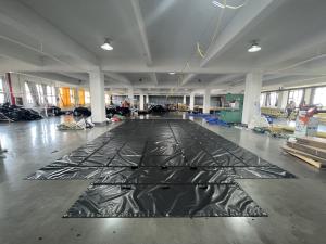 China Waterproof PVC Tarpaulin Fabric For Flatbed Truck Lumber Tarps 16x27 4x8ft factory